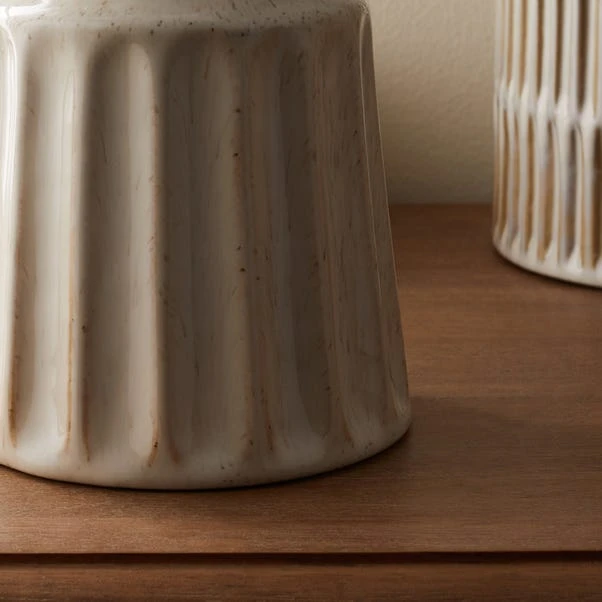 Dunelm Concave Vase Cream 17cm 3 Dunelm Concave Vase Cream 17cm - Image 3