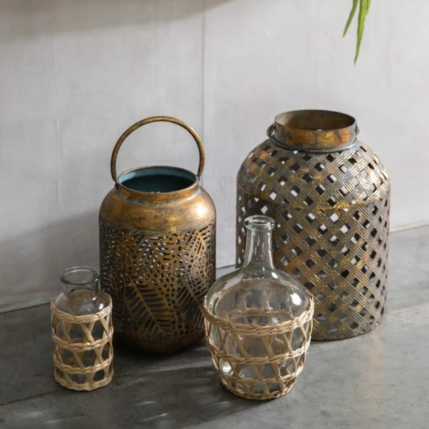 Cedar & Sage Woodside Lantern Bronze 1 Cedar & Sage Woodside Lantern Bronze